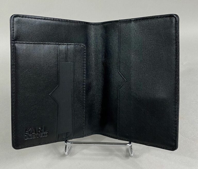 Karl LAGERFELD - Portefeuille en cuir noir à compartiments - 14 x 10.5 cm - (pe…