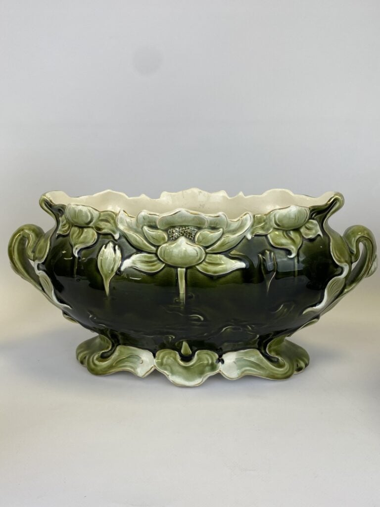 L'ABEILLE - Garniture de cheminée en barbotine polychrome à décor floral en cam…