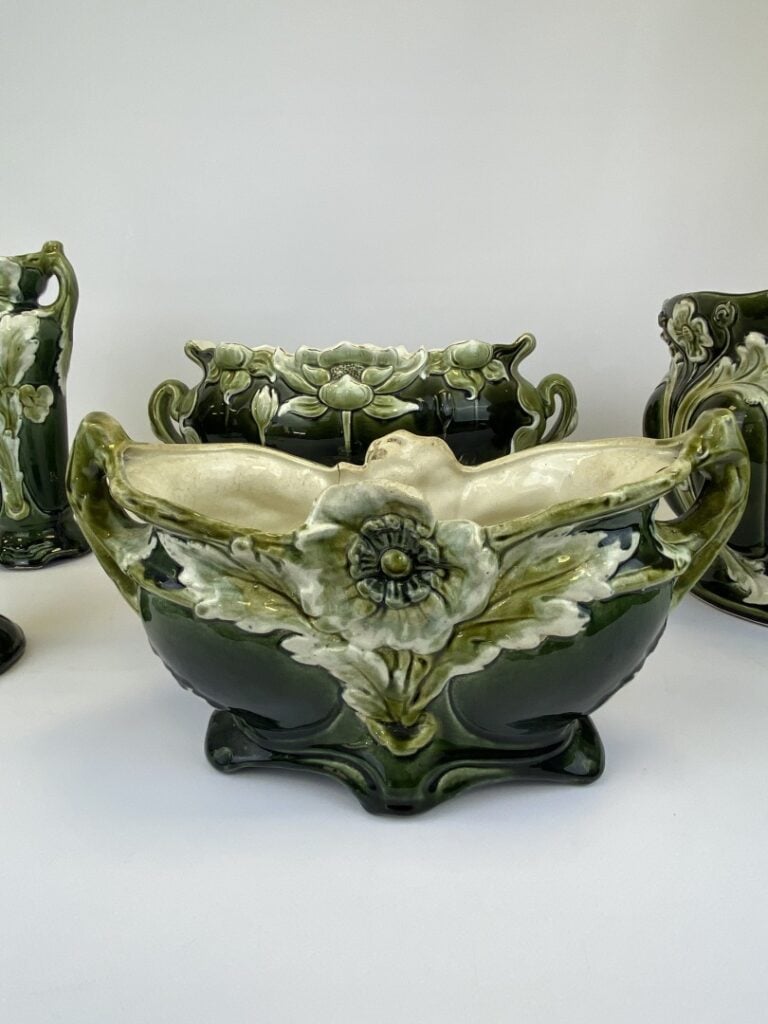 L'ABEILLE - Garniture de cheminée en barbotine polychrome à décor floral en cam…