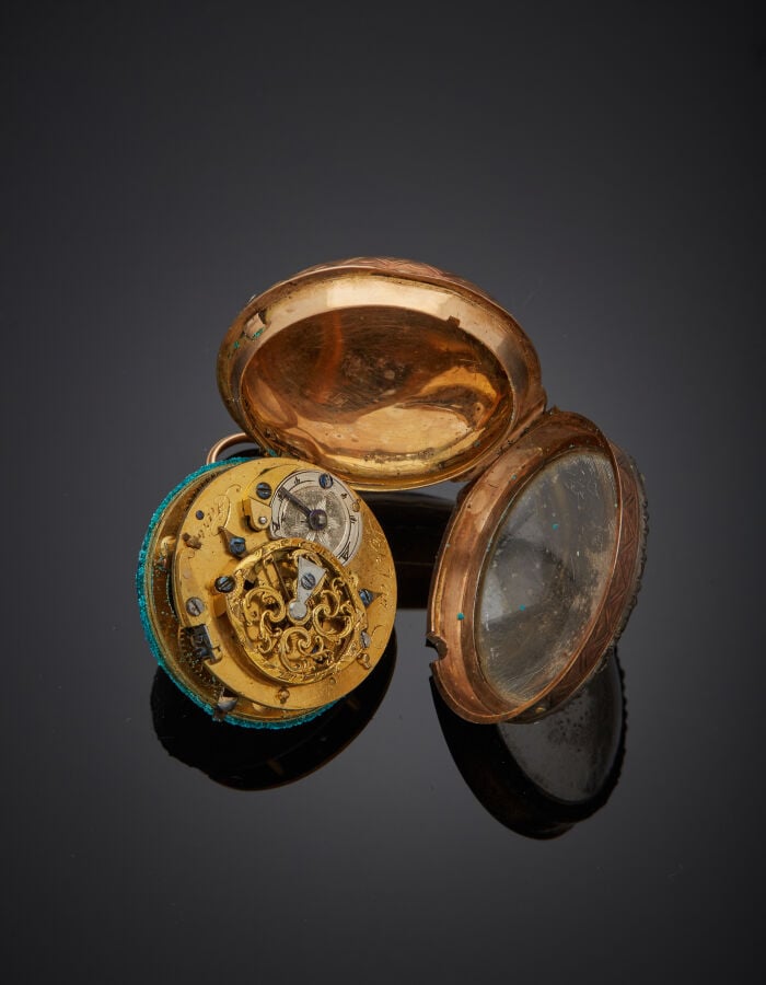 LENOIR - MONTRE de COL en or rose (750‰) et argent (min. 800‰) ciselé, orné pie…