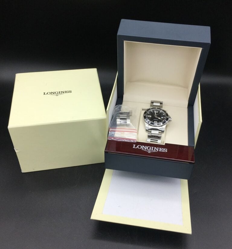 LONGINES. - Montre-bracelet d'homme modèle Hydro Conquest en acier, mouvement a…