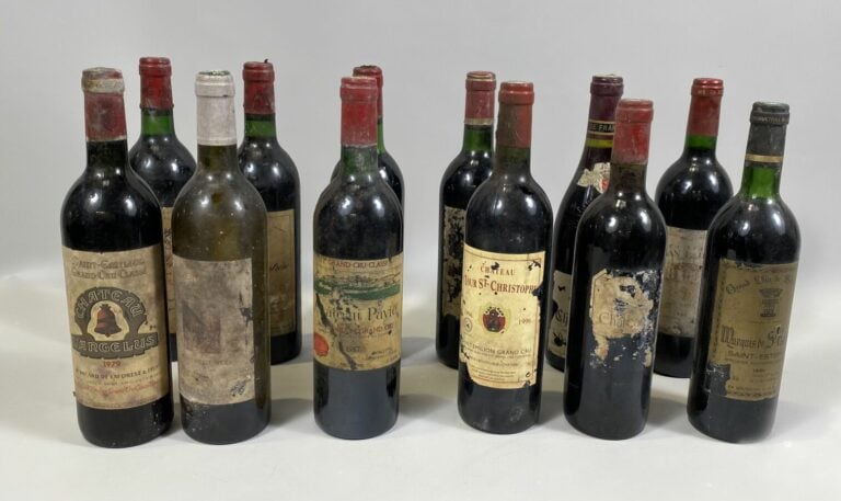 Lot de 12 bouteilles : - 3 ch Montrose, St Estèphe, 1982 - 1 ch L'Angélus, St E…