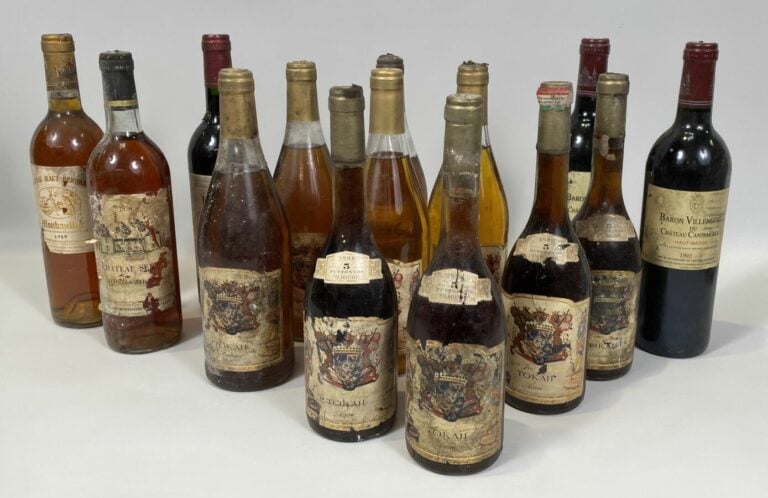 Lot de 14 bouteilles : - 1 monbazillac, ch haut Bernasse, 1989 - 1 ch SER, Monb…