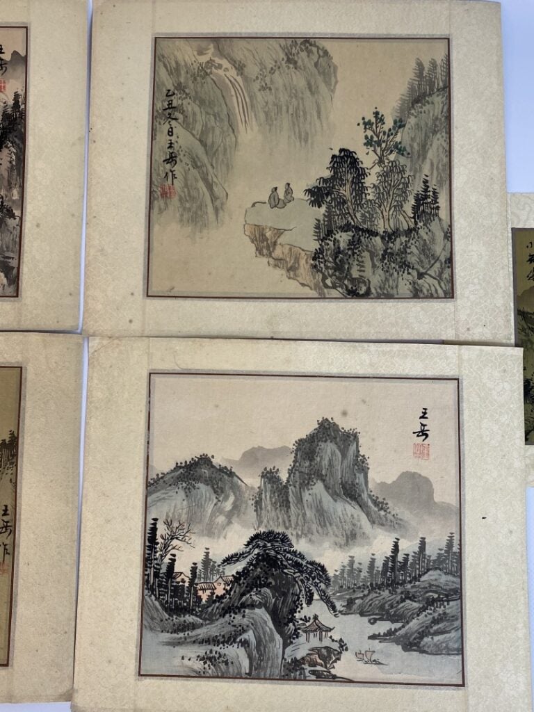 LOT DE CINQ (5) PEINTURES SUR TISSU - Chine - Représentant chacune un paysage r…
