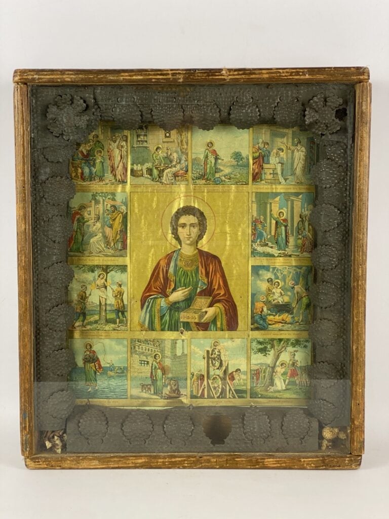 Lot de deux broderies sous verre - On joint une icône à décor imprimé sous verr…