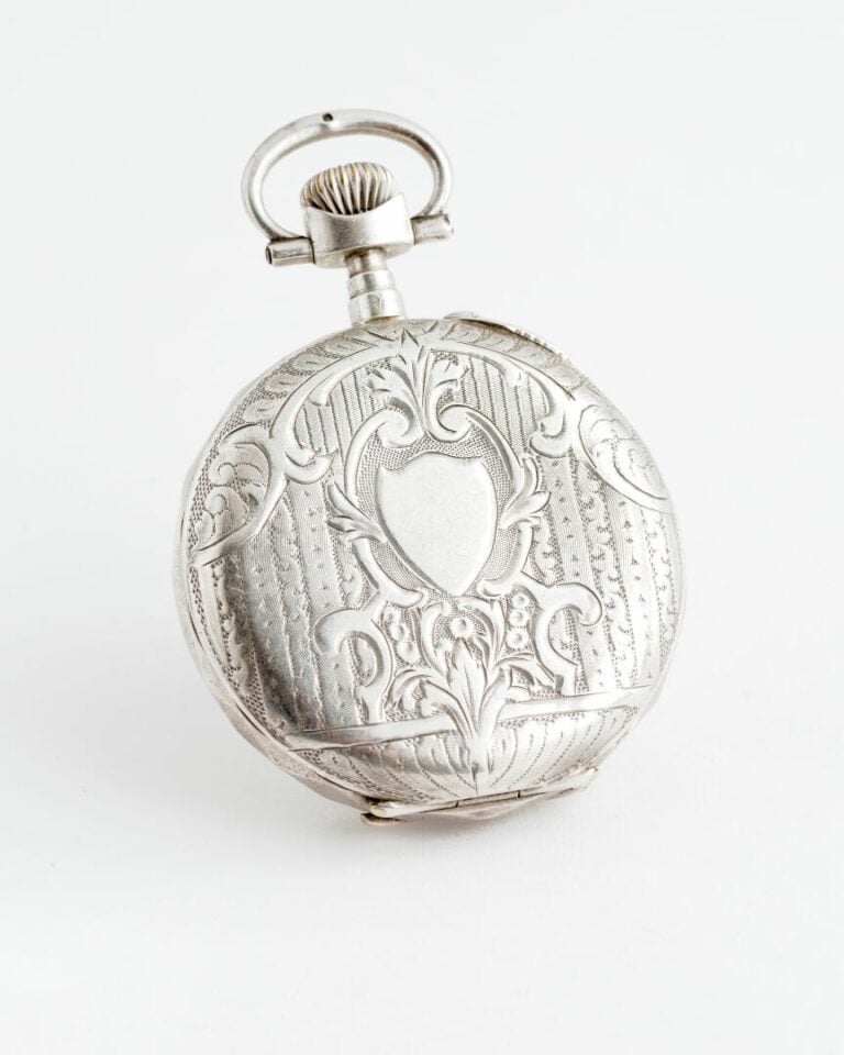Lot de deux montres de gousset en argent (925), boîtier à décor de cartouche et…