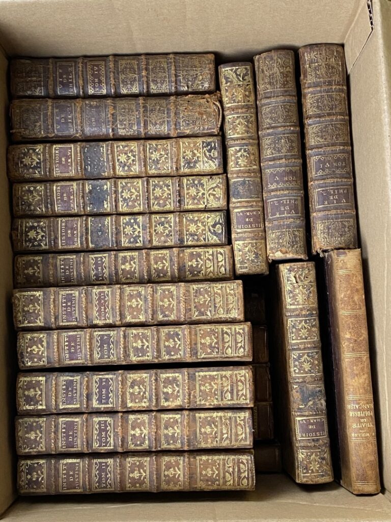 Lot de livres reliés XVIIIe et XIXe siècles