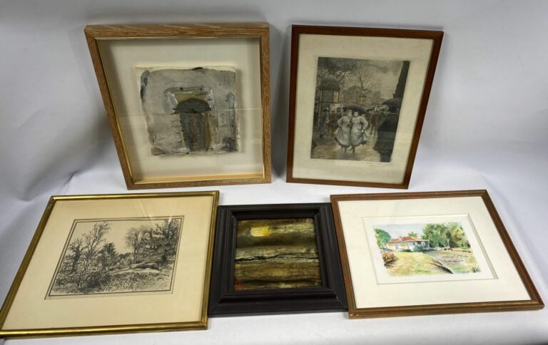 Lot de pièces encadrées divers, gravures et reproductions
