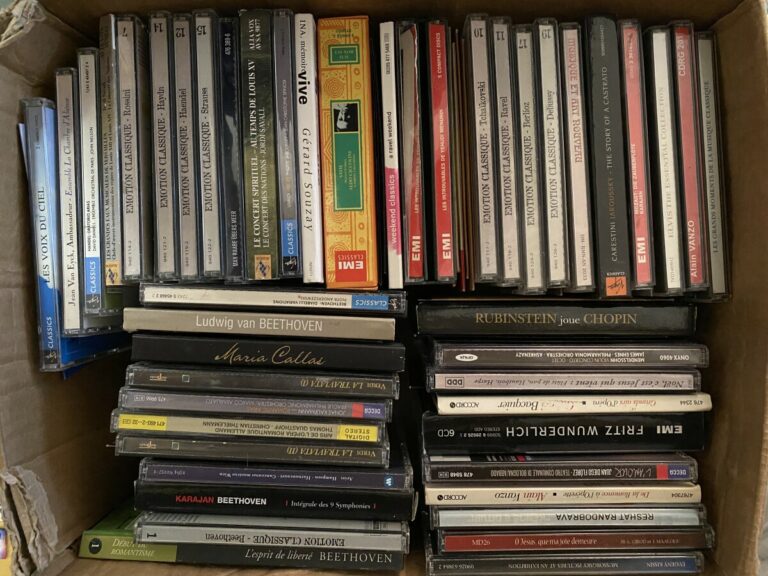 Lot d'environ 130 CD ou coffrets de musique classique dont Schubert, Brahms, Sc…