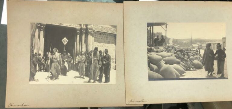 Lot d'environ 250 photos contrecollées sur carton, tirage sépia, avec des vues…