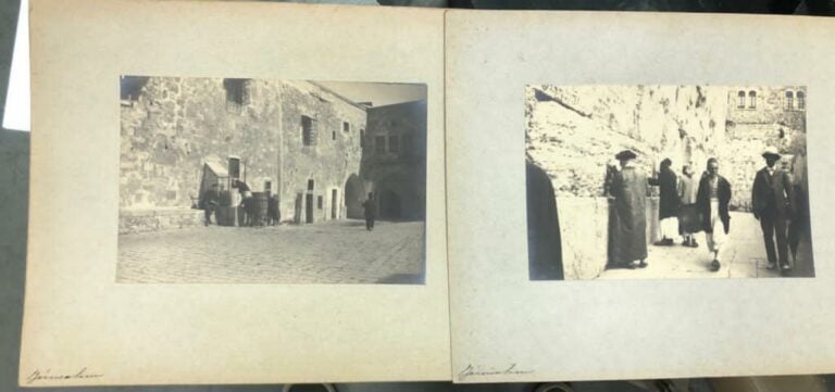 Lot d'environ 250 photos contrecollées sur carton, tirage sépia, avec des vues…