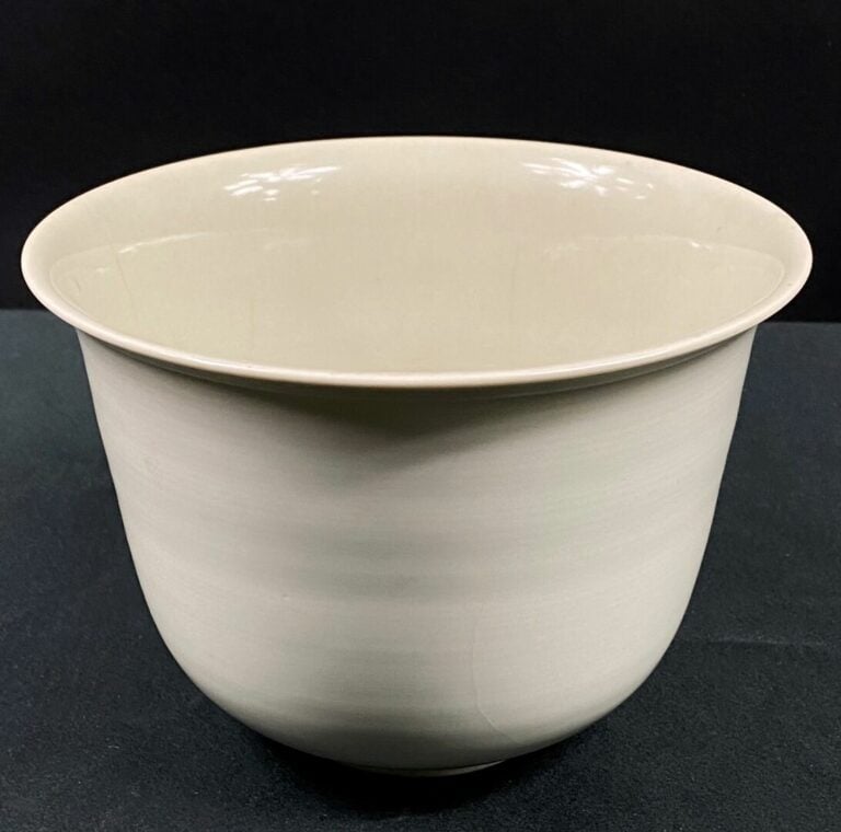 Louis DELACHENAL - Manufacture Nationale de Sèvres - Coupe en porcelaine célado…