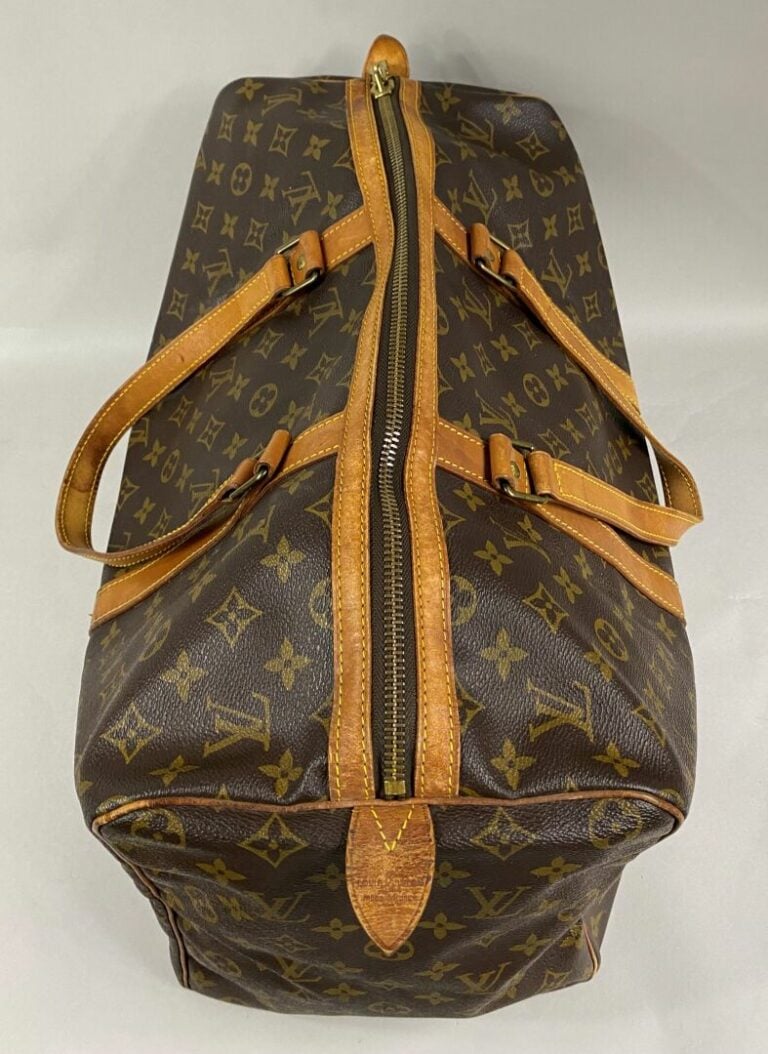 Louis VUITTON - Sac de voyage souple 45 en toile monogram, vintage - Numéro de…