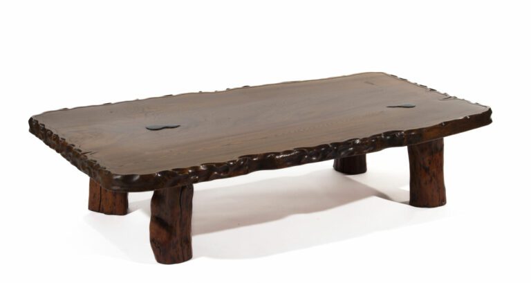 Lourde table basse en bois massif zataku. - Entièrement fabriqué en bois massif…