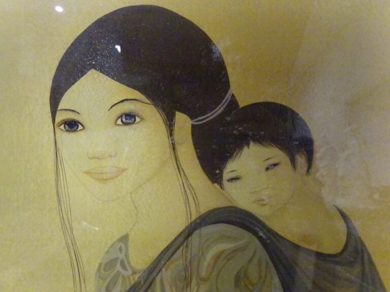 MARA TRANLONG (née en 1935) - Femme portant un enfant - Peinture sur carton (?)…