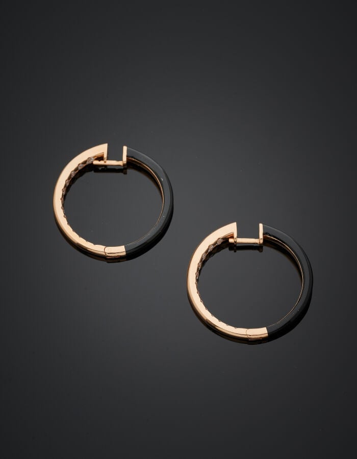 MARINA B. - Paire de CLIPS d'OREILLES modèle "Nava Pavé" en or jaune (750‰) et…
