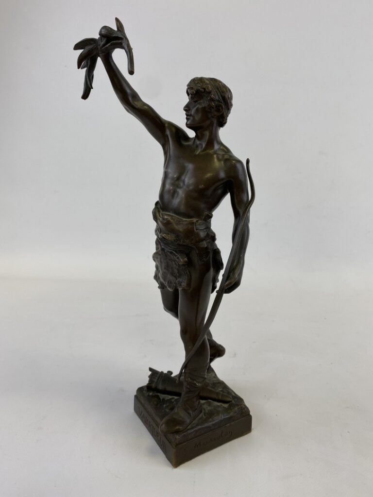 MARIOTON - Le Vainqueur - Bronze - H: ?