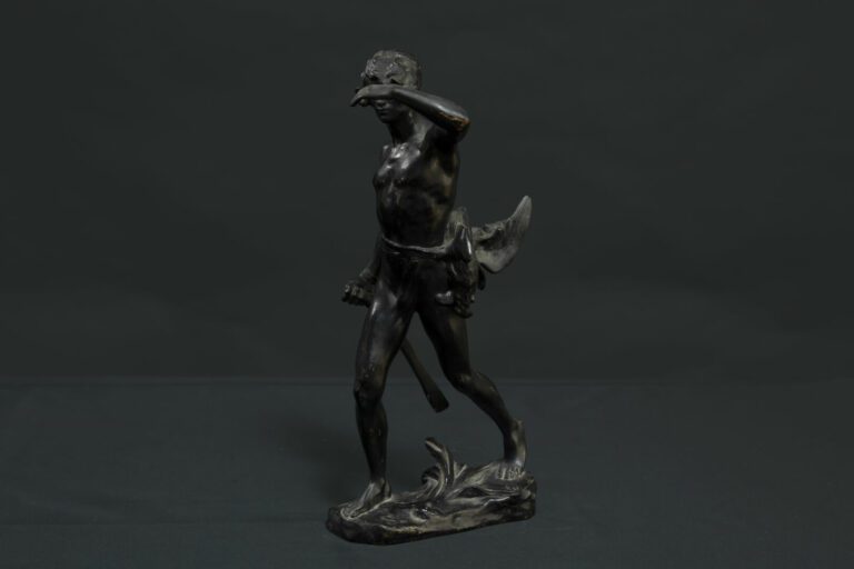 Maurice BOUVAL (1863-1916) - Le chasseur d'oiseaux - Sculpture en bronze à pati…