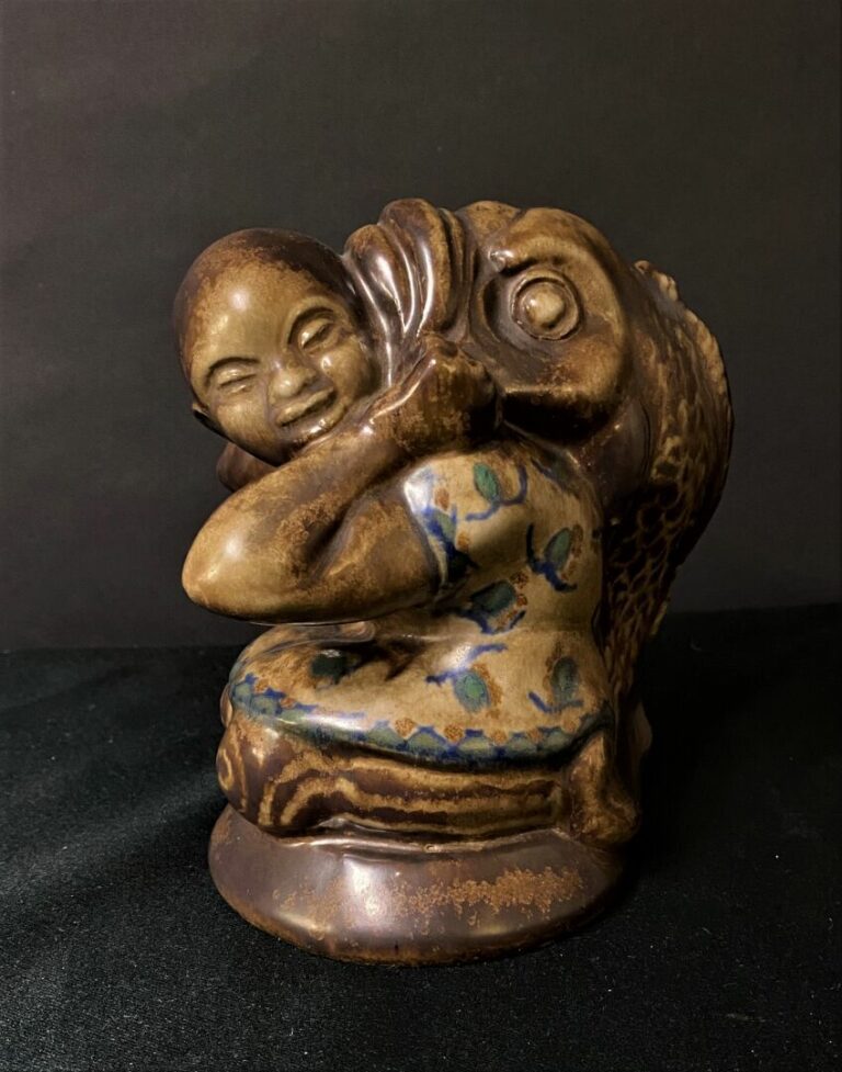 Maurice GENSOLI (1892-1972) - Pêcheur asiatique - Sculpture en grès émaillé ocr…