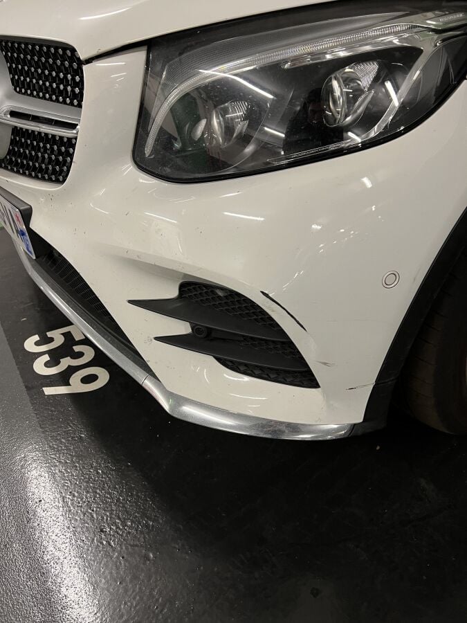 MERCEDES GLC 350d 4matic coupé de couleur blanche - ES-545-VA 1ère immatriculat…