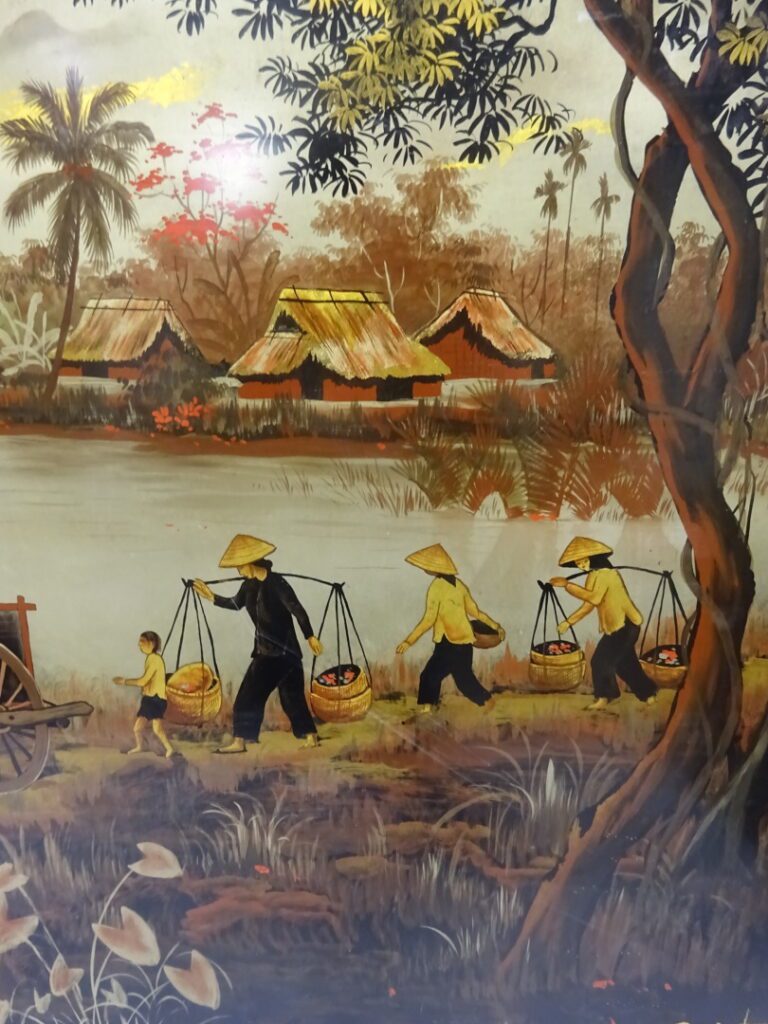 [.] Minh TAN - Villageois transportant des marchandises - Laque sur panneau de…