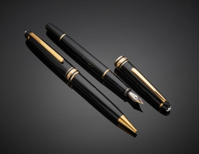 MONTBLANC - PARURE « Meisterstück » comprenant un STYLO A PLUME et un STYLO A B…