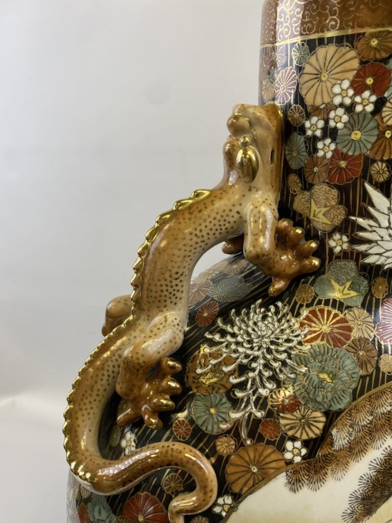 MONUMENTAL VASE GOURDE EN PORCELAINE EMAILLEE DANS LE GOUT JAPONAIS - Chine, mo…