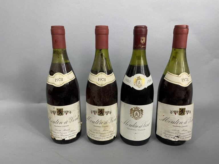 Moulin à vent, Lucette Morion - Lot de quatre bouteilles, 1978 et 1990 - (bas g…