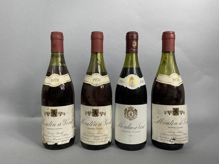 Moulin à vent, Lucette Morion - Lot de quatre bouteilles, 1978 et 1990 - (bas g…