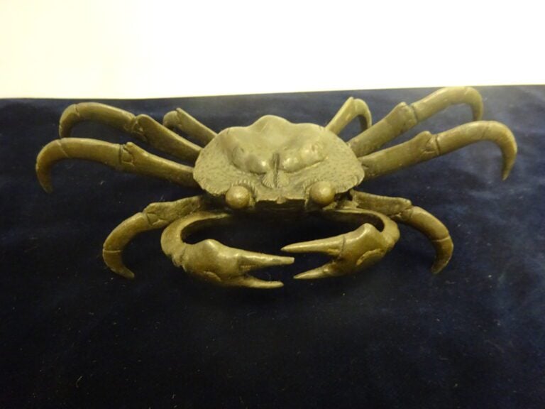 [-] OKIMONO EN BRONZE A L'EFFIGIE D'UN CRABE - Japon - H: 5 cm