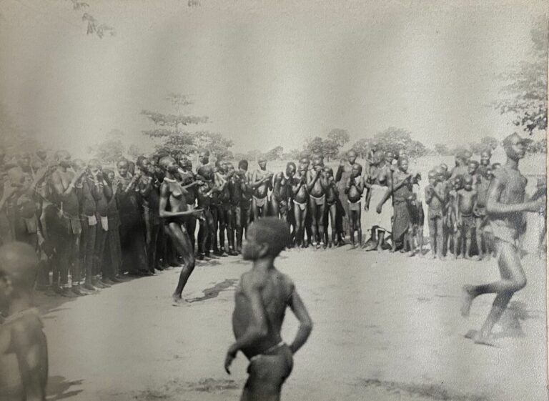 OUBANGHI-CHARI - TCHAD - CAMEROUN Guerre du Cameroun, Bangui, ethnies du Tchad…