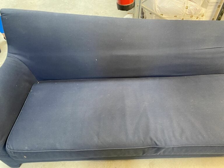 Paire de canapés recouverts de tissu bleu - H 90 cm - L 174 - Assise 65 cm - -…