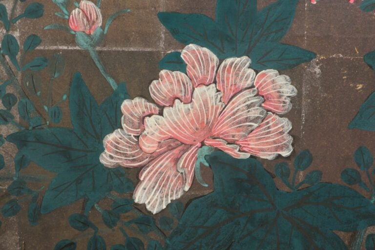 Paravent de taille moyenne à 6 panneaux (byobu) avec des fleurs comme des fleur…