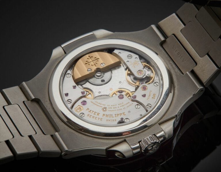 PATEK PHILIPPE, Nautilus 5712/1A - BRACELET MONTRE modèle « Nautilus » quantièm…