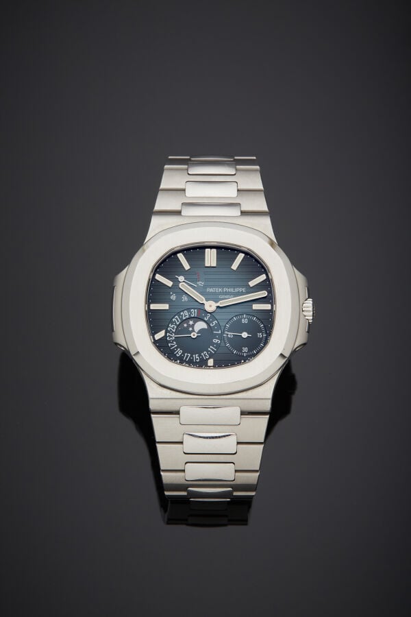 PATEK PHILIPPE, Nautilus 5712/1A - BRACELET MONTRE modèle « Nautilus » quantièm…