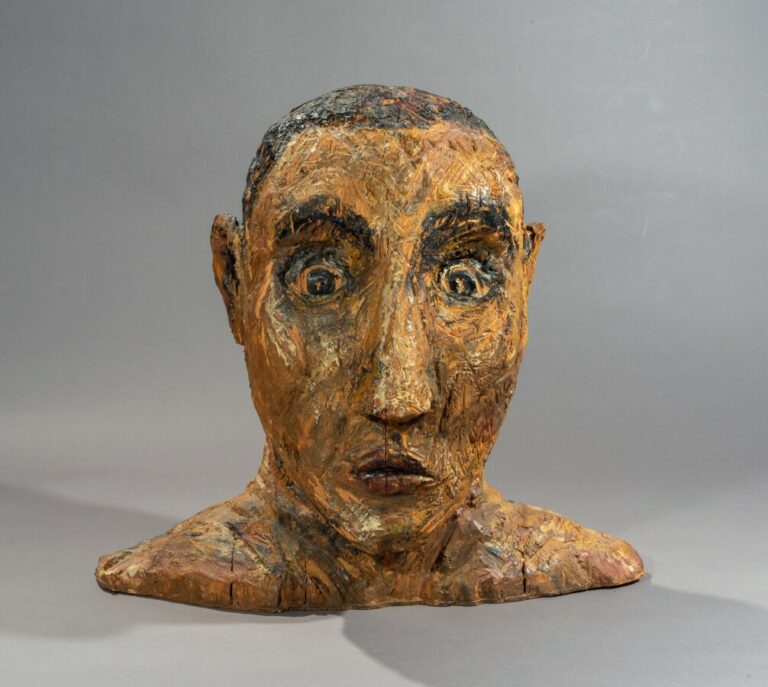 Philippe COGNÉE (1957-) Tête d'homme1986 - Sculpture en bois peint, signée sur…