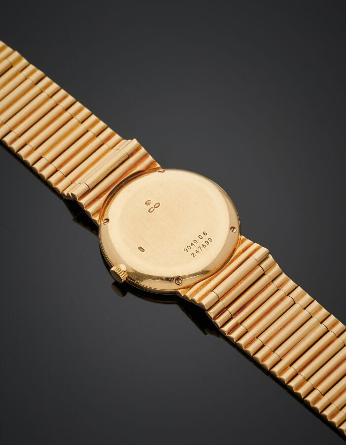 PIAGET - VAN CLEEF & ARPELS - BRACELET MONTRE ronde en or jaune (750‰) finement…