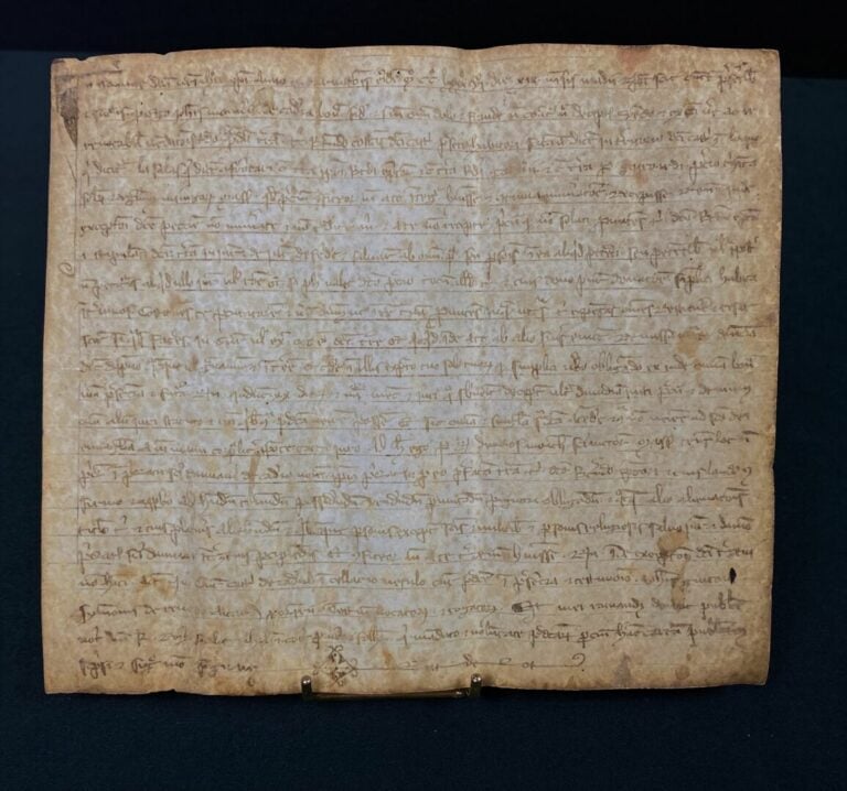Pièce manuscrite datée de 1286. - Pièce sur vélin de 21 x 18,5 cm, encre noire.…