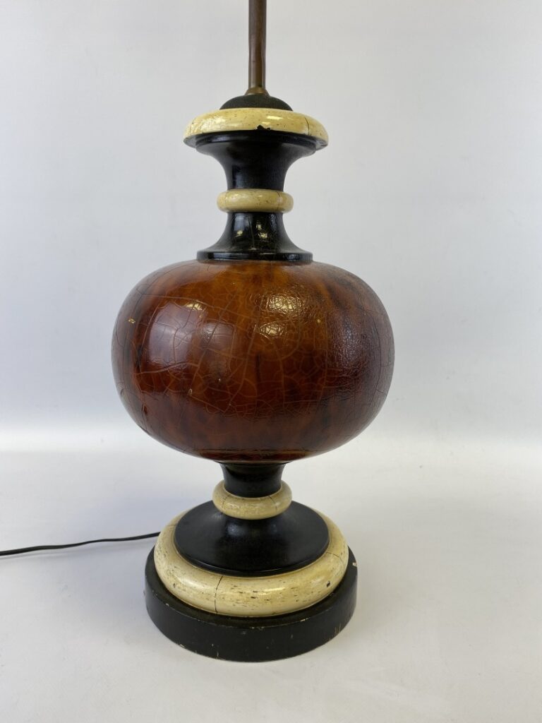 Pied de lampe en bois verni et peint - H: 40 cm (hors monture)