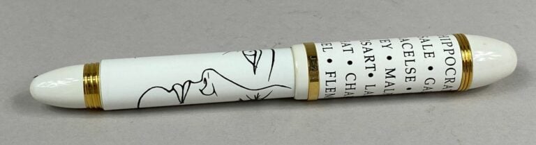 Pierre-Yves TREMOIS - Stylo plume modèle Himalaya en résine blanche et métal do…