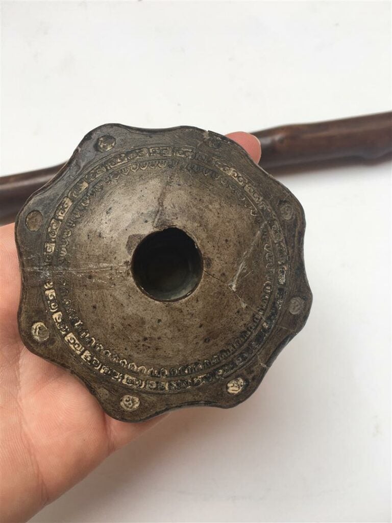 [-] PIPE A OPIUM EN BAMBOU ET A EMBOUTS A L'IMITATION DU JADE JADEITE - Vietnam…