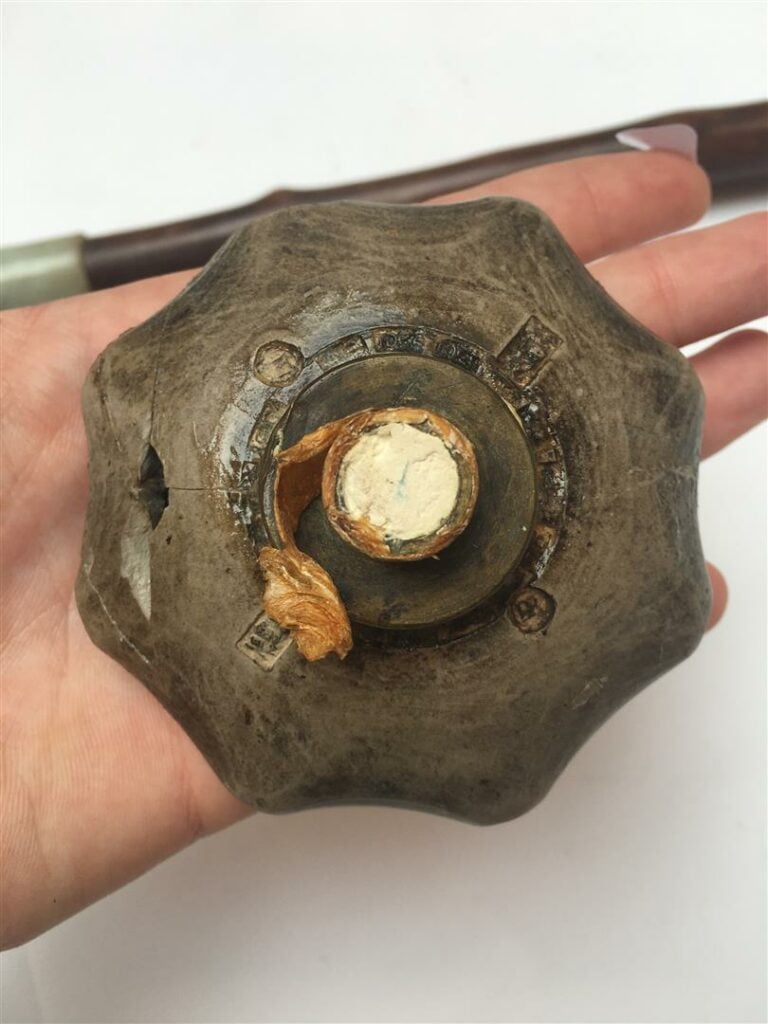 [-] PIPE A OPIUM EN BAMBOU ET A EMBOUTS A L'IMITATION DU JADE JADEITE - Vietnam…