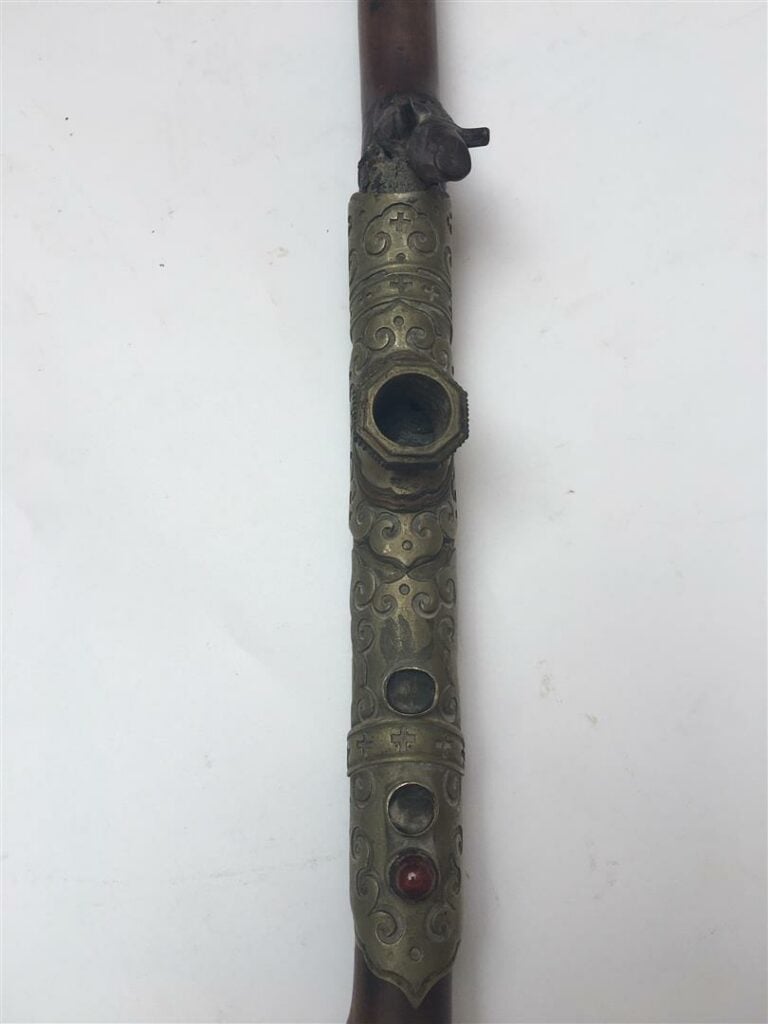 [-] PIPE A OPIUM EN BAMBOU ET A EMBOUTS A L'IMITATION DU JADE JADEITE - Vietnam…