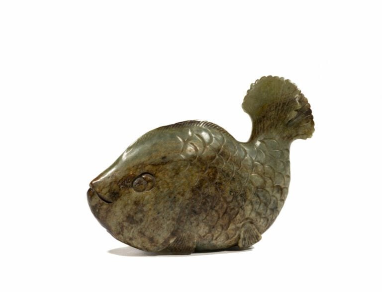 Poisson en jade néphrite - H: 14 cm - L:10 cm