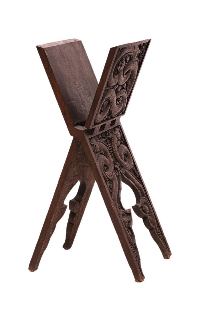 PORTE-CORAN EN BOIS INDIGENE SCULPTE - Possible travail d'Inde du Nord des alen…