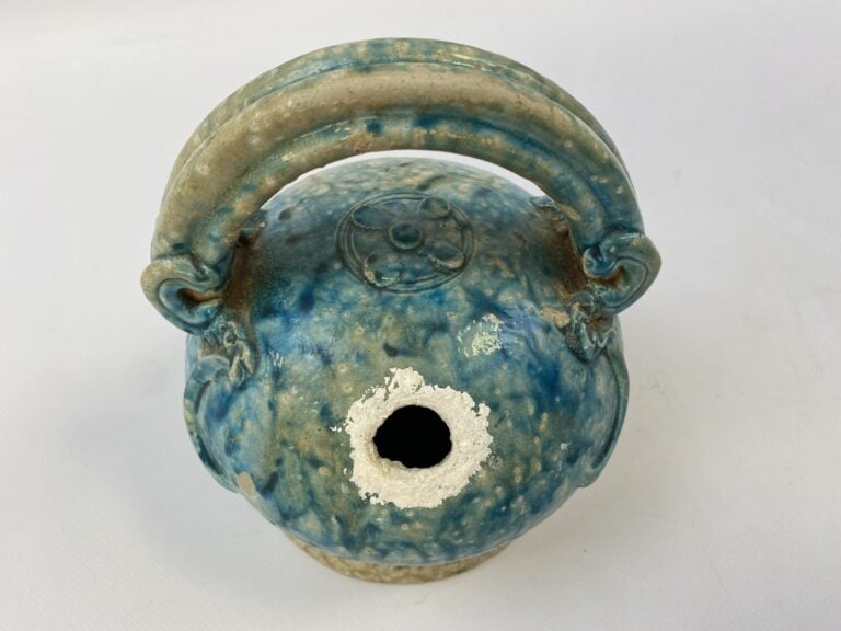 POT A CHAUX EN GRES EMAILLE TURQUOISE - Vietnam, Dynastie des Nguyen, Epoque XI…