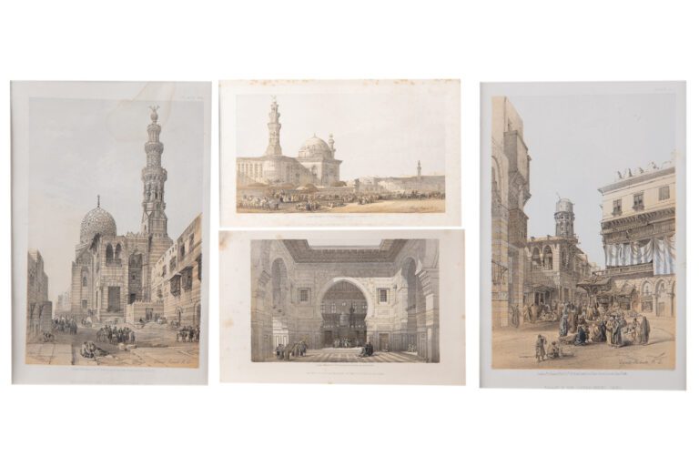 Quatre petites gravures représentant des mosquées (légères piqûres). - 20x29cm…
