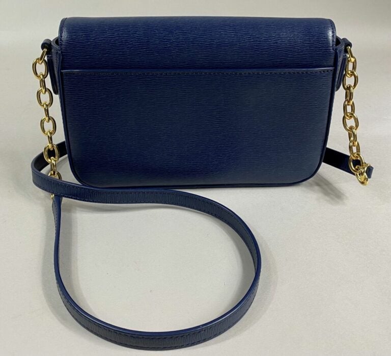 Ralph LAUREN - Sac bandoulière en cuir épi bleu marine, fermeture par rabat à b…
