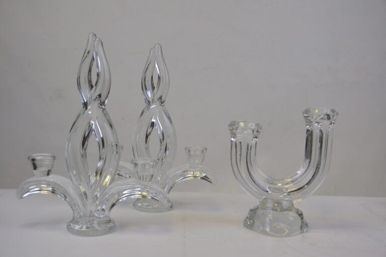 REGROUPE AVEC LOT 326 ART VANNES FRANCE. - Lot en cristal comprenant une grane…