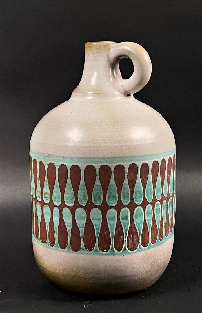 René MAUREL (1910-1986) à VALLAURIS - Vase bouteille en céramique émaillée gris…